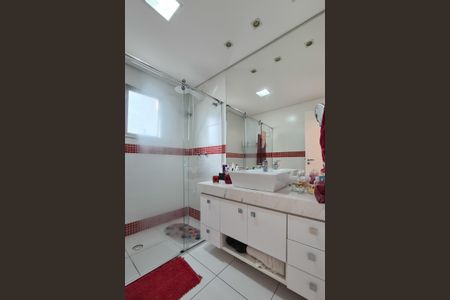 Apartamento à venda com 150m², 3 quartos e 3 vagasBanheiro da Suíte 1