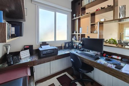 Apartamento à venda com 150m², 3 quartos e 3 vagasEscritório