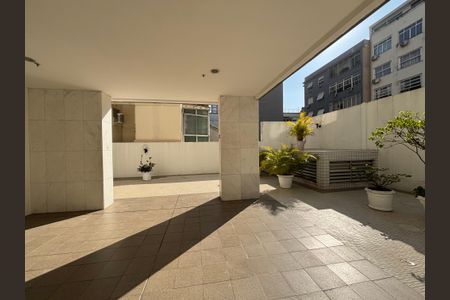 Apartamento à venda com 65m², 1 quarto e 1 vagaÁrea comum