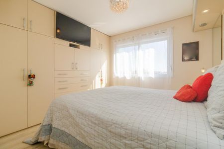 Apartamento à venda com 240m², 2 quartos e 2 vagas Apartamento à venda com 240m², 2 quartos e 2 vagasQuarto 1