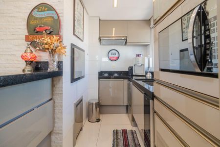 Apartamento à venda com 240m², 2 quartos e 2 vagas Apartamento à venda com 240m², 2 quartos e 2 vagasCozinha