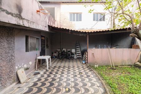 Casa à venda com 180m², 3 quartos e 4 vagas Casa à venda com 180m², 3 quartos e 4 vagasQuintal