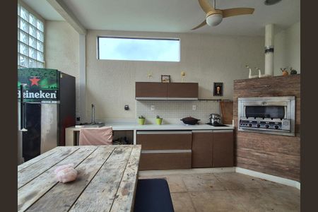 Apartamento à venda com 400m², 4 quartos e 6 vagasVaranda