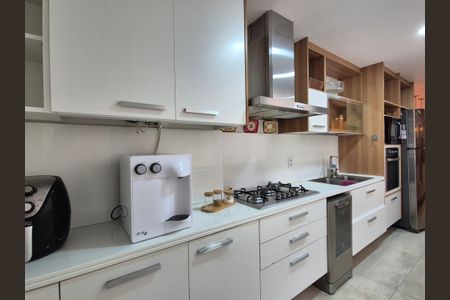 Apartamento à venda com 400m², 4 quartos e 6 vagasCozinha