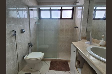 Apartamento à venda com 400m², 4 quartos e 6 vagasBanheiro da Suíte 3