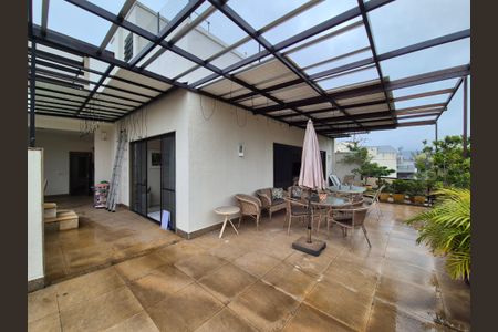 Apartamento à venda com 400m², 4 quartos e 6 vagasVaranda