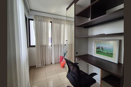 Apartamento à venda com 400m², 4 quartos e 6 vagasSuíte 3