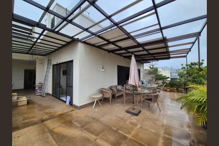 Apartamento à venda com 400m², 4 quartos e 6 vagasVaranda