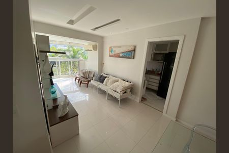 Apartamento para alugar com 70m², 2 quartos e 1 vagaSala