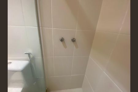 Apartamento para alugar com 70m², 2 quartos e 1 vaga Apartamento para alugar com 70m², 2 quartos e 1 vagaBanheiro