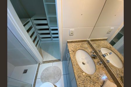 Apartamento para alugar com 70m², 2 quartos e 1 vaga Apartamento para alugar com 70m², 2 quartos e 1 vagaBanheiro