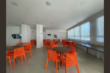 Apartamento para alugar com 70m², 2 quartos e 1 vaga Apartamento para alugar com 70m², 2 quartos e 1 vagaÁrea comum - Salão de festas