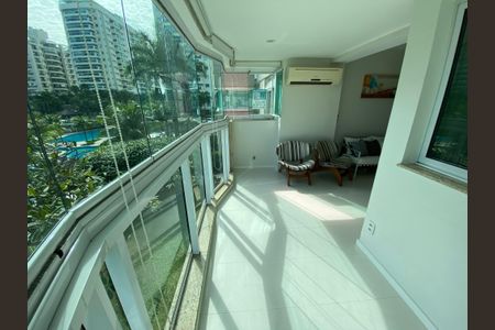 Apartamento para alugar com 70m², 2 quartos e 1 vaga Apartamento para alugar com 70m², 2 quartos e 1 vagaVaranda da Sala