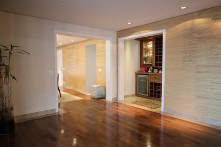 Apartamento para alugar com 326m², 6 quartos e 4 vagasSala