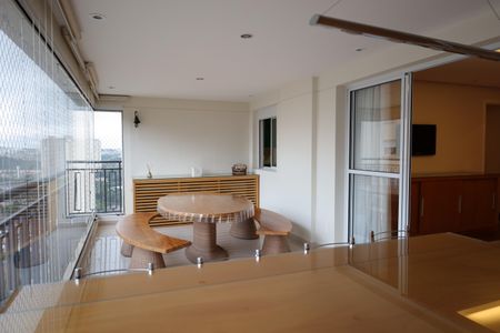 Apartamento para alugar com 326m², 6 quartos e 4 vagasÁrea Gourmet