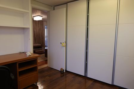 Apartamento para alugar com 326m², 6 quartos e 4 vagasEscritório