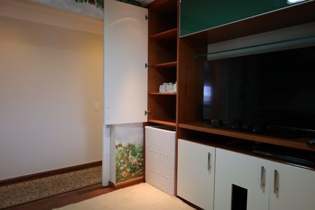 Apartamento para alugar com 326m², 6 quartos e 4 vagasQuarto 1