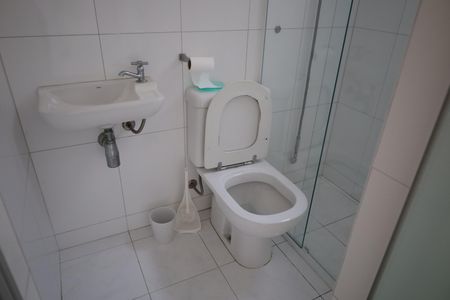 Apartamento para alugar com 326m², 6 quartos e 4 vagasBanheiro de Serviço