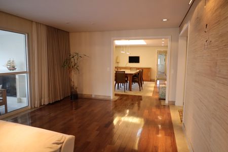 Apartamento para alugar com 326m², 6 quartos e 4 vagasSala