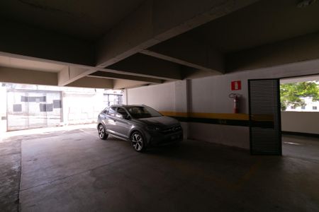 Apartamento à venda com 179m², 3 quartos e 3 vagas Apartamento à venda com 179m², 3 quartos e 3 vagasGaragem