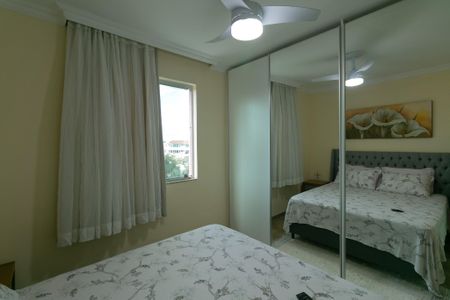 Apartamento à venda com 179m², 3 quartos e 3 vagas Apartamento à venda com 179m², 3 quartos e 3 vagasSuíte