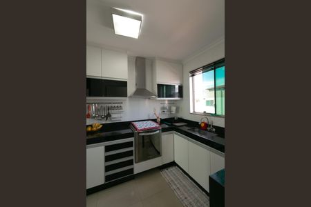 Apartamento à venda com 179m², 3 quartos e 3 vagas Apartamento à venda com 179m², 3 quartos e 3 vagasCozinha