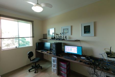 Apartamento à venda com 179m², 3 quartos e 3 vagas Apartamento à venda com 179m², 3 quartos e 3 vagasQuarto 2