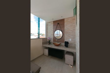 Apartamento à venda com 179m², 3 quartos e 3 vagas Apartamento à venda com 179m², 3 quartos e 3 vagasLavabo