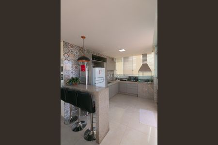 Apartamento à venda com 179m², 3 quartos e 3 vagas Apartamento à venda com 179m², 3 quartos e 3 vagasÁrea Gourmet