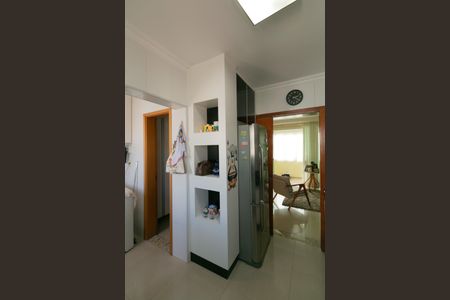 Apartamento à venda com 179m², 3 quartos e 3 vagas Apartamento à venda com 179m², 3 quartos e 3 vagasCozinha