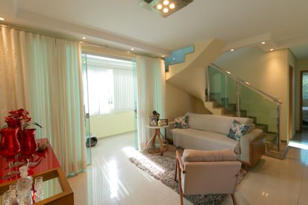 Apartamento à venda com 179m², 3 quartos e 3 vagas Apartamento à venda com 179m², 3 quartos e 3 vagasSala de Estar