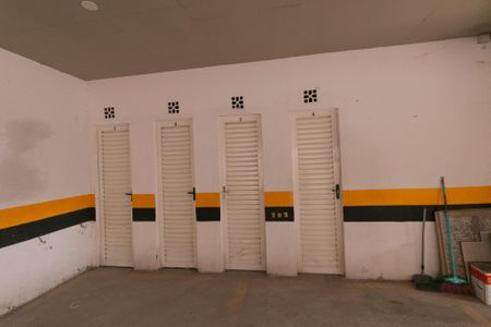 Apartamento à venda com 179m², 3 quartos e 3 vagas Apartamento à venda com 179m², 3 quartos e 3 vagasGaragem