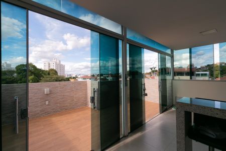 Apartamento à venda com 179m², 3 quartos e 3 vagas Apartamento à venda com 179m², 3 quartos e 3 vagasÁrea Gourmet