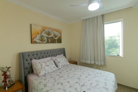 Apartamento à venda com 179m², 3 quartos e 3 vagas Apartamento à venda com 179m², 3 quartos e 3 vagasSuíte