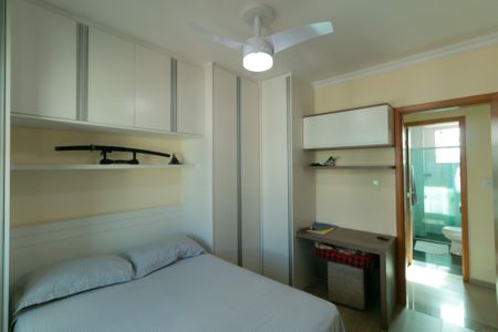 Apartamento à venda com 179m², 3 quartos e 3 vagas Apartamento à venda com 179m², 3 quartos e 3 vagasQuarto 1