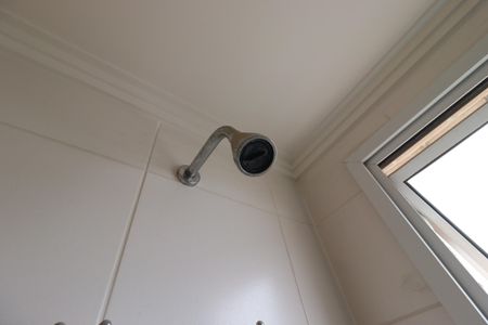 Apartamento à venda com 130m², 3 quartos e 3 vagasBanheiro da Suíte 2 - Chuveiro