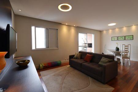 Apartamento à venda com 130m², 3 quartos e 3 vagasSala de TV