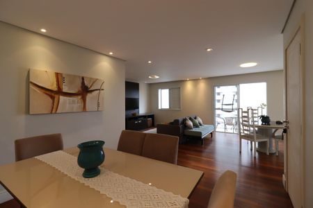 Apartamento à venda com 130m², 3 quartos e 3 vagasSala
