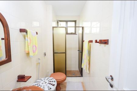 Apartamento à venda com 340m², 4 quartos e 3 vagas Apartamento à venda com 340m², 4 quartos e 3 vagasBanheiro de serviço