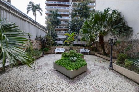 Apartamento à venda com 340m², 4 quartos e 3 vagas Apartamento à venda com 340m², 4 quartos e 3 vagasÁrea comum
