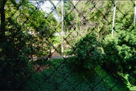 Apartamento à venda com 340m², 4 quartos e 3 vagas Apartamento à venda com 340m², 4 quartos e 3 vagasVista da Suíte 1