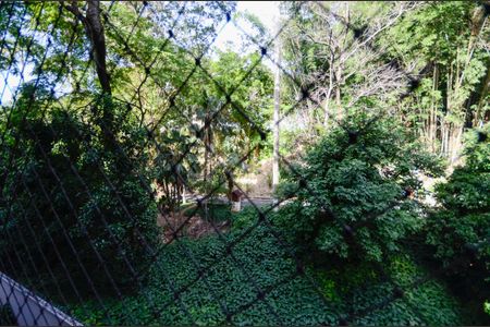 Apartamento à venda com 340m², 4 quartos e 3 vagas Apartamento à venda com 340m², 4 quartos e 3 vagasVista da Suíte 2