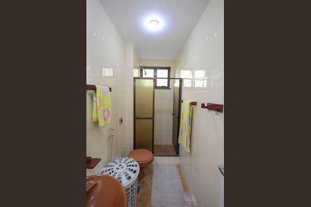 Apartamento à venda com 340m², 4 quartos e 3 vagas Apartamento à venda com 340m², 4 quartos e 3 vagasBanheiro de serviço