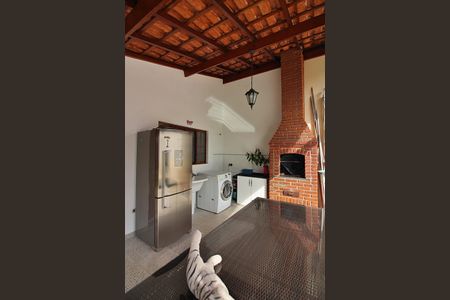 Casa à venda com 454m², 4 quartos e 4 vagasChurrasqueira