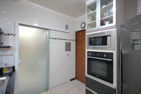 Apartamento à venda com 105m², 3 quartos e 2 vagasCozinha