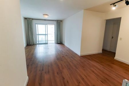 Apartamento à venda com 117m², 3 quartos e 1 vaga Apartamento à venda com 117m², 3 quartos e 1 vagaSala