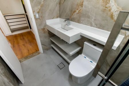 Apartamento à venda com 117m², 3 quartos e 1 vaga Apartamento à venda com 117m², 3 quartos e 1 vagaBanheiro da Suíte