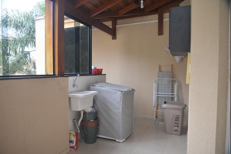 Apartamento à venda com 82m², 2 quartos e 2 vagasÁrea de Serviço