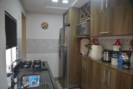 Apartamento à venda com 82m², 2 quartos e 2 vagasCozinha