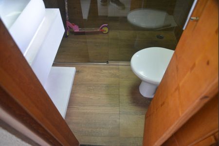 Apartamento à venda com 82m², 2 quartos e 2 vagasBanheiro de serviço